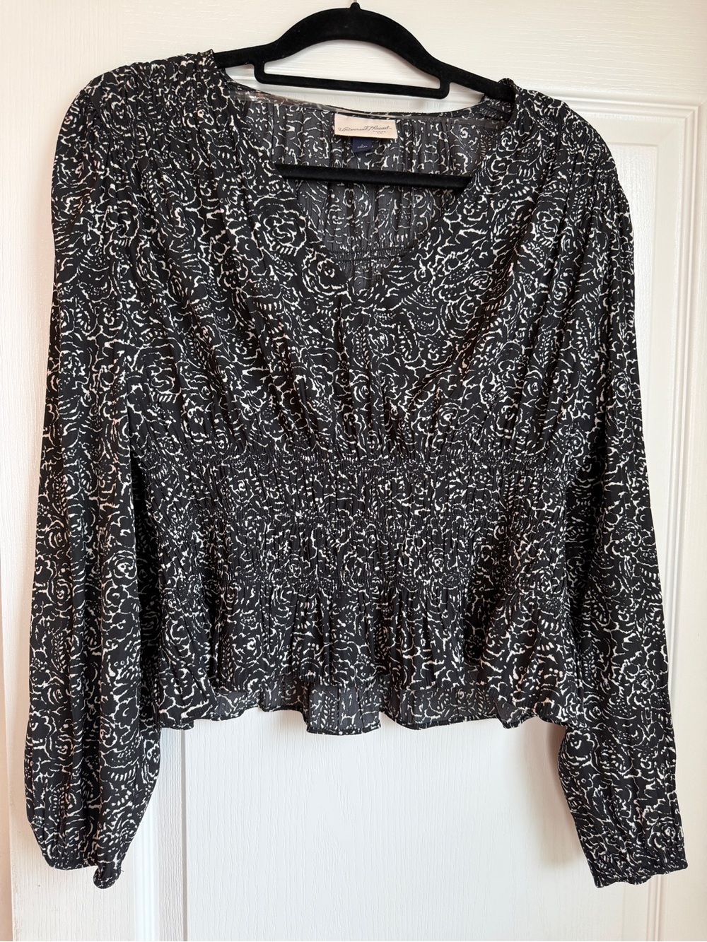 Universal Thread Black Floral Smocked V-Neck Blouse